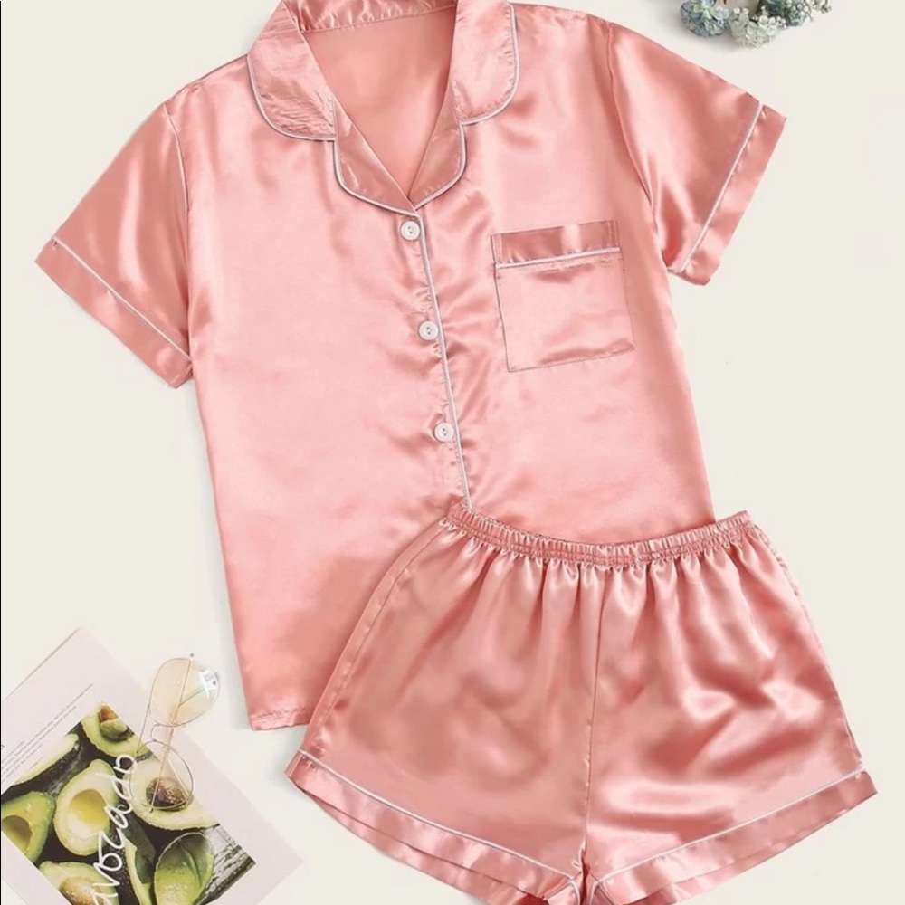 Contrast binding satin pajama set